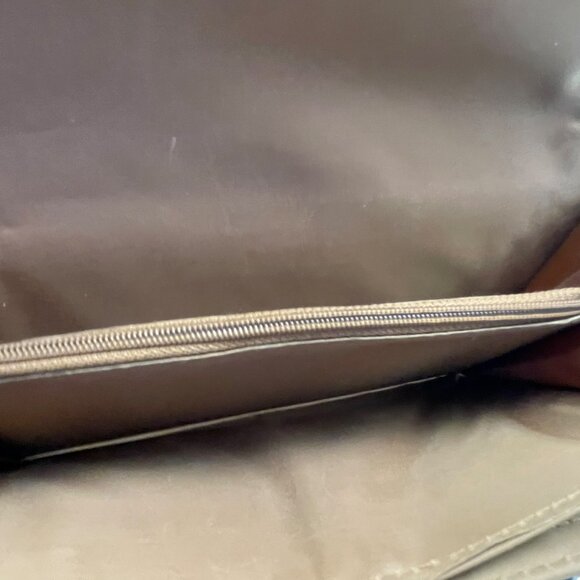 EUC Time & Tru Piper Style Postage Stamps Wallet - Picture 9 of 12